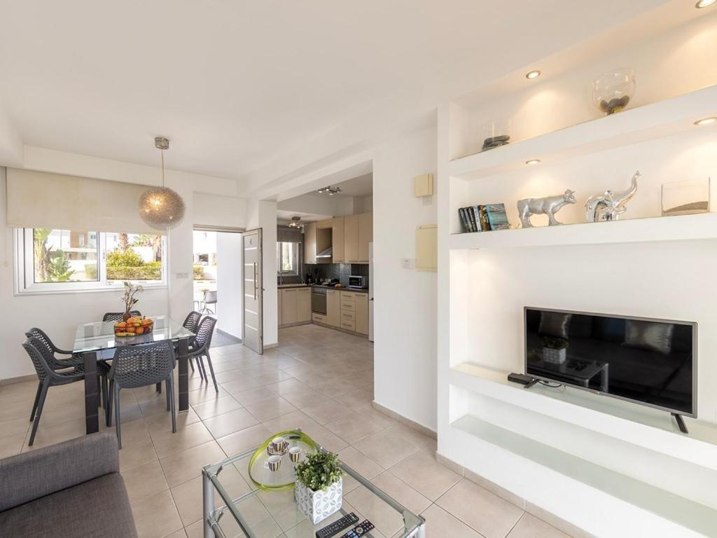 Villa Nora Protaras Luaran gambar