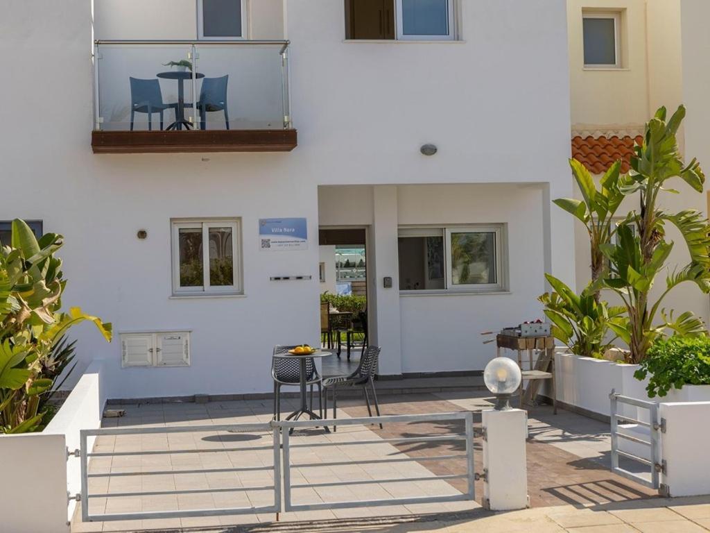 Villa Nora Protaras Luaran gambar